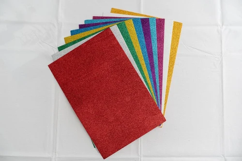 Set hirtie-gumata colorata cu sclipici autoadeziva