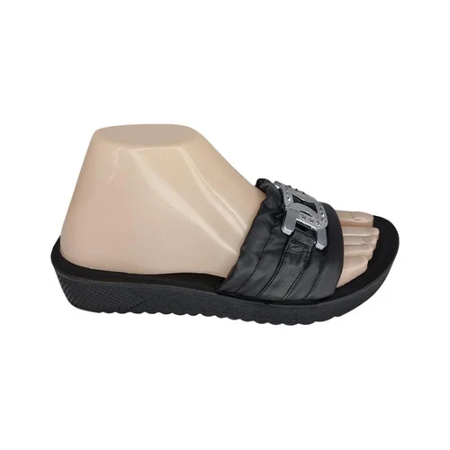 Slapi Dame (37-41)