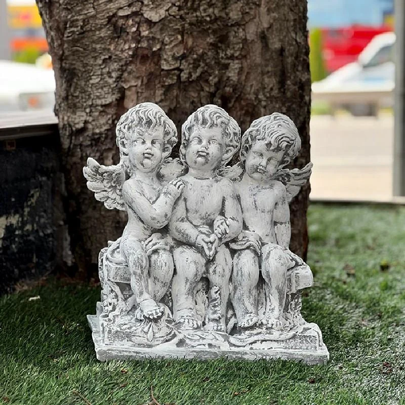 Statueta trei ingeri pe banca 2