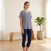 Set Dame tricou cu pantaloni 3 sferturi (50-60)