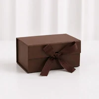 Cutie cadou cu panglica (29x22x10.5)