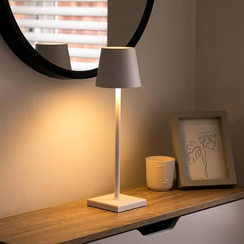 Veioza de masa LED (11x37)